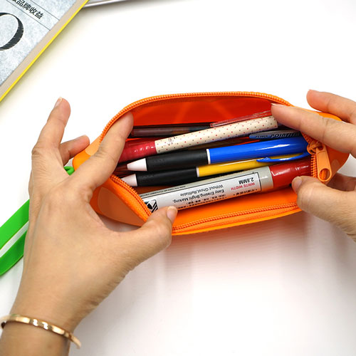 Silicone pencil bag (4)