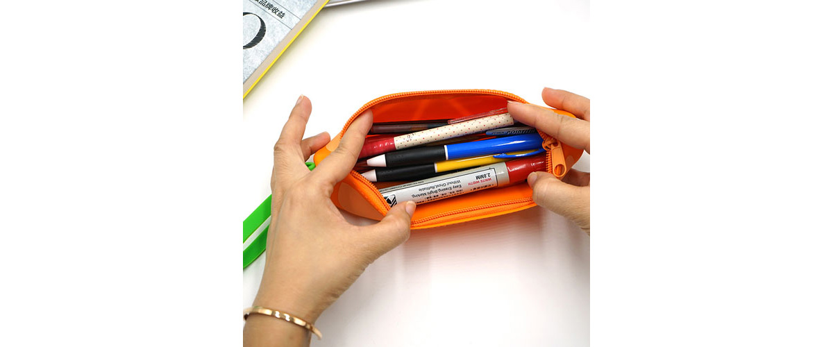 Silicone-pencil-bag